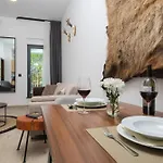 And Stribor Appartement